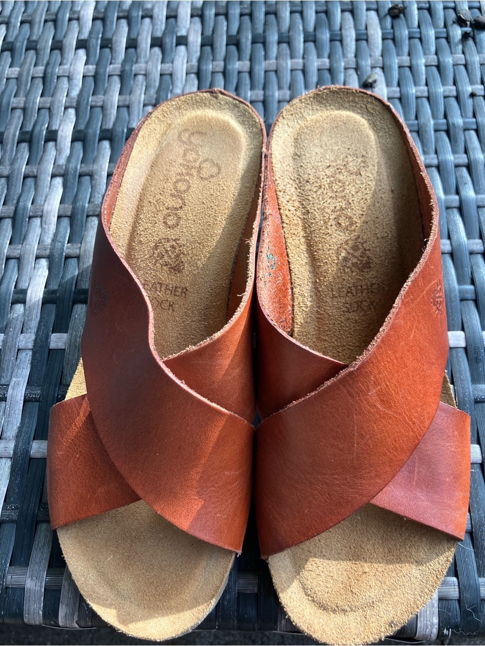 Women's Cross-Band Leather Slide Sandals -yokono